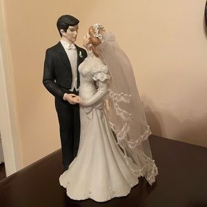 COPY - Beverly Clark Bride & Groom Music Box